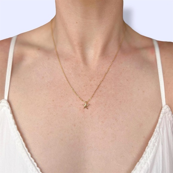 Jewelry - Gold Plated Mini Starfish Necklace ✨
